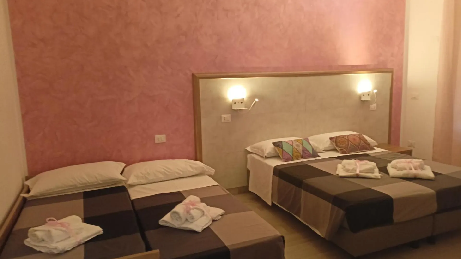 La Dea Rooms Ferrara Pensjonat